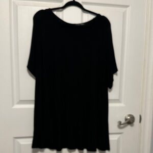 Black Short Sleeve Top
